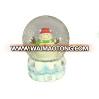 Manufacturer Custom  bear snow globes with music polyresin snow globe